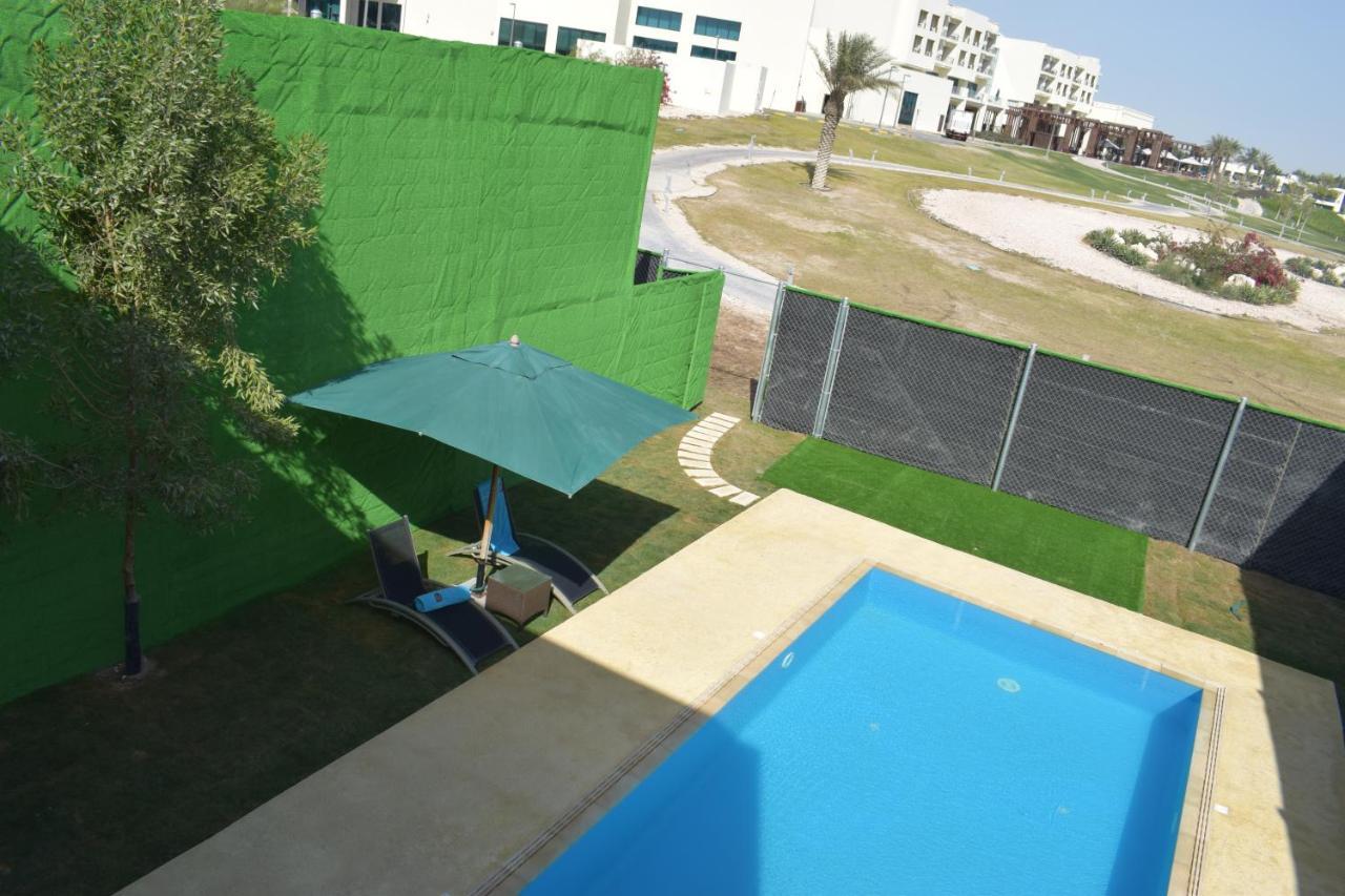 דוחה Retaj Salwa Resort & Spa מראה חיצוני תמונה Swimming pool at the University of Batna