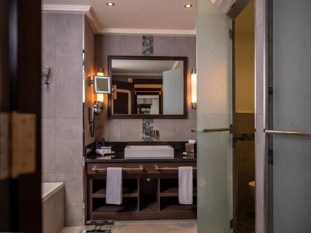 דוחה Retaj Salwa Resort & Spa מראה חיצוני תמונה Bathroom