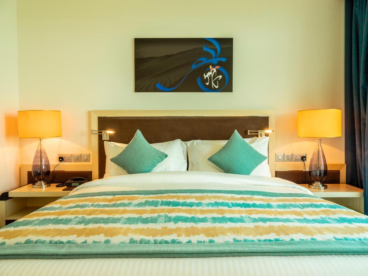 דוחה Retaj Salwa Resort & Spa מראה חיצוני תמונה A bedroom at the hotel