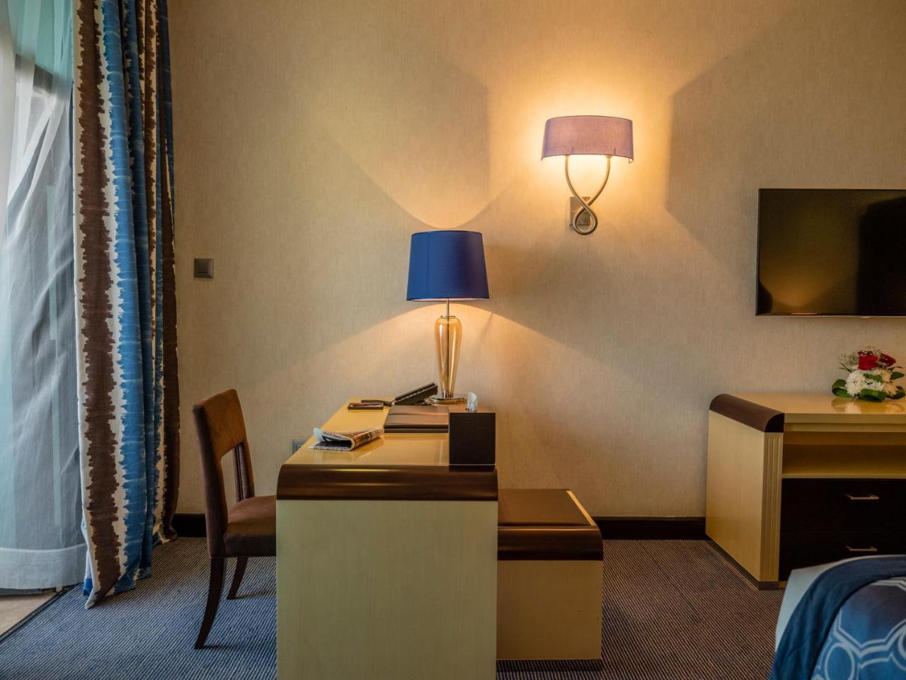 דוחה Retaj Salwa Resort & Spa מראה חיצוני תמונה A room at the hotel